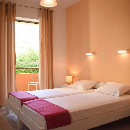 Ariadni Click And Flat Perivolia Apartman